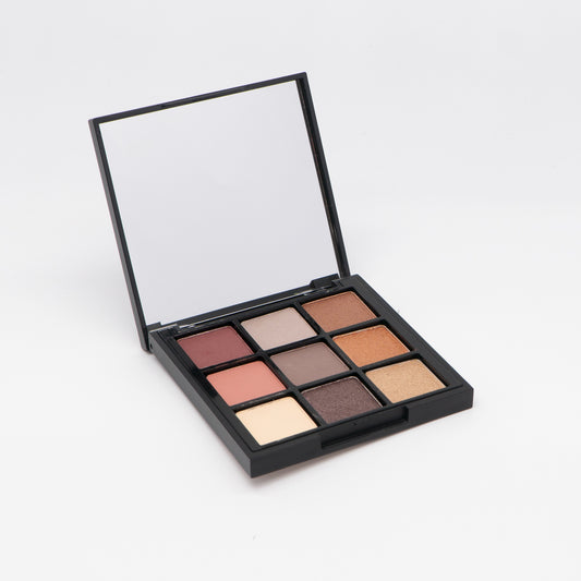 9 Shade Eyeshadow Palette – Autumn Vibes — 18 g